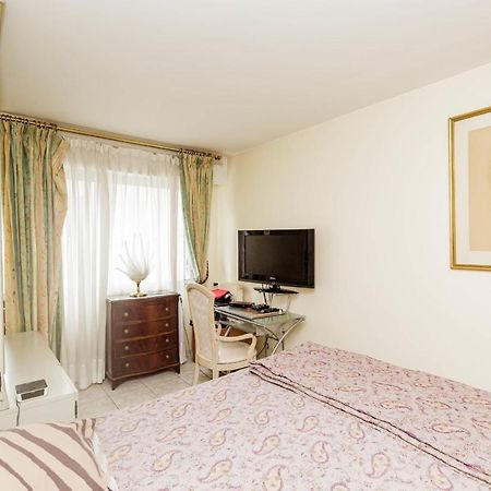 Spacious T3 With View In The Heart Of The City! Charenton-le-Pont Zewnętrze zdjęcie